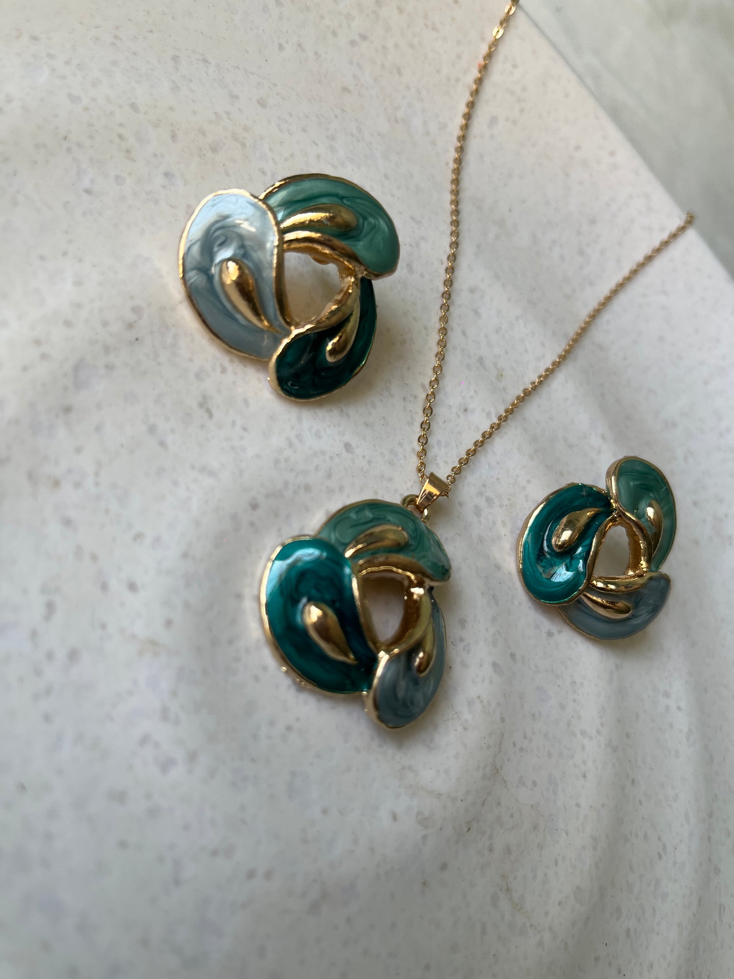 Emerald Swirl Enamel Jewellery Set