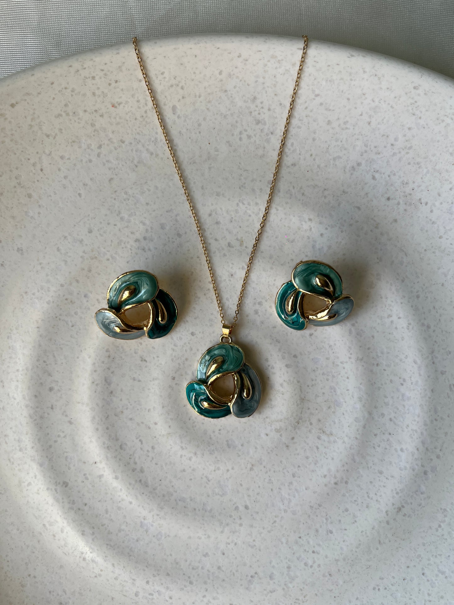 Emerald Swirl Enamel Jewellery Set