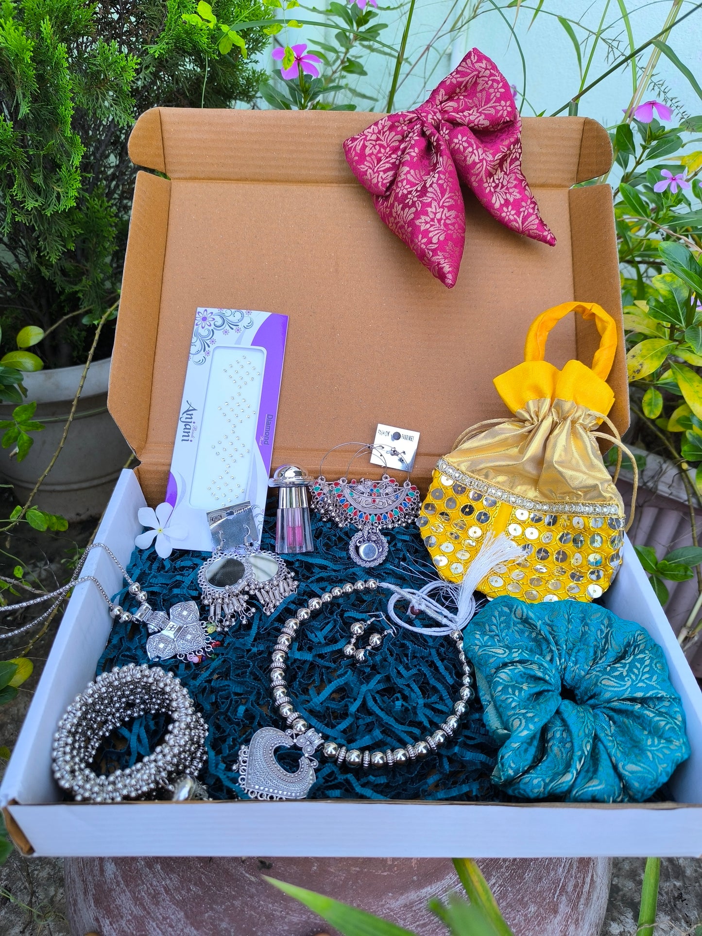 Diva's Navratri Glow Box